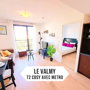  Appartement Le Valmy: Lumineux Au Pied Du Metro